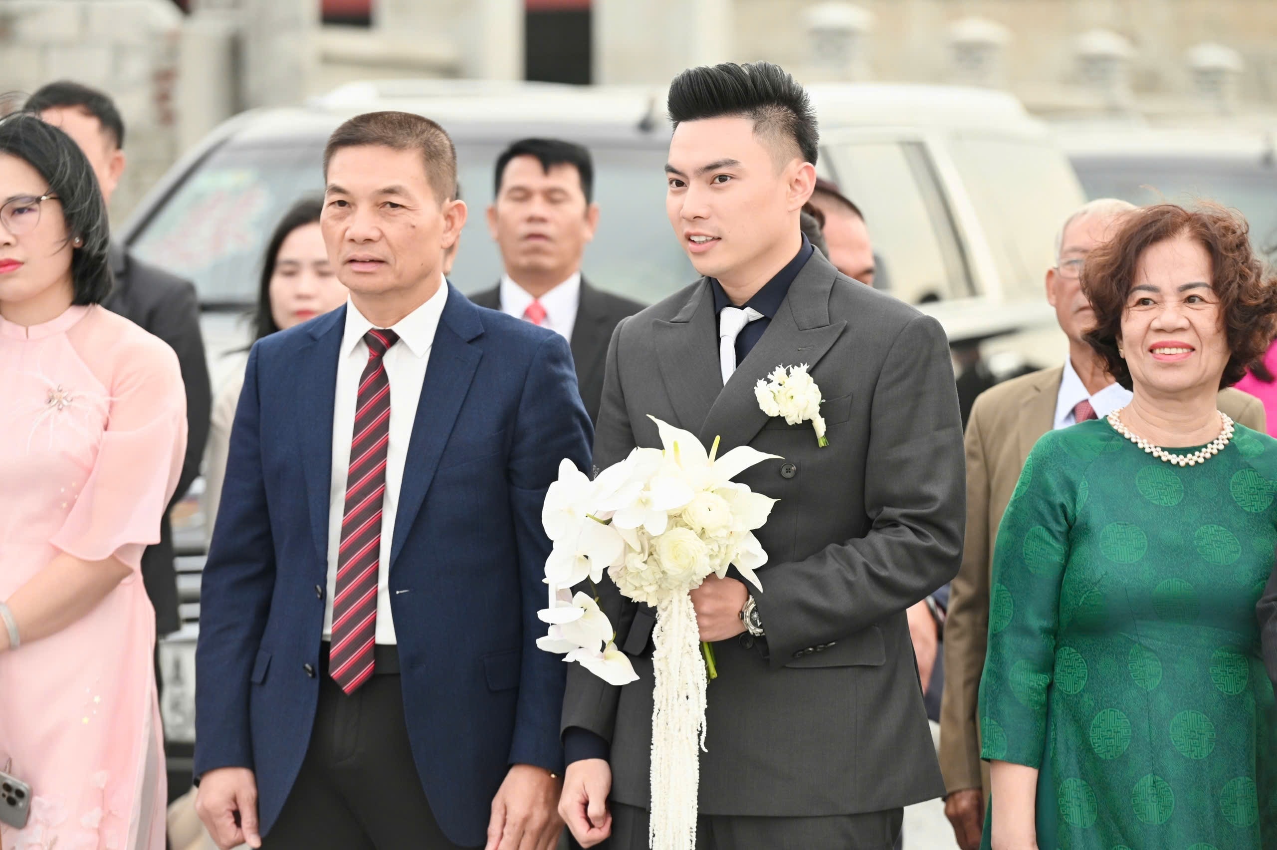 chồng đỗ thị hà ảnh 1 chong do thi ha anh 1