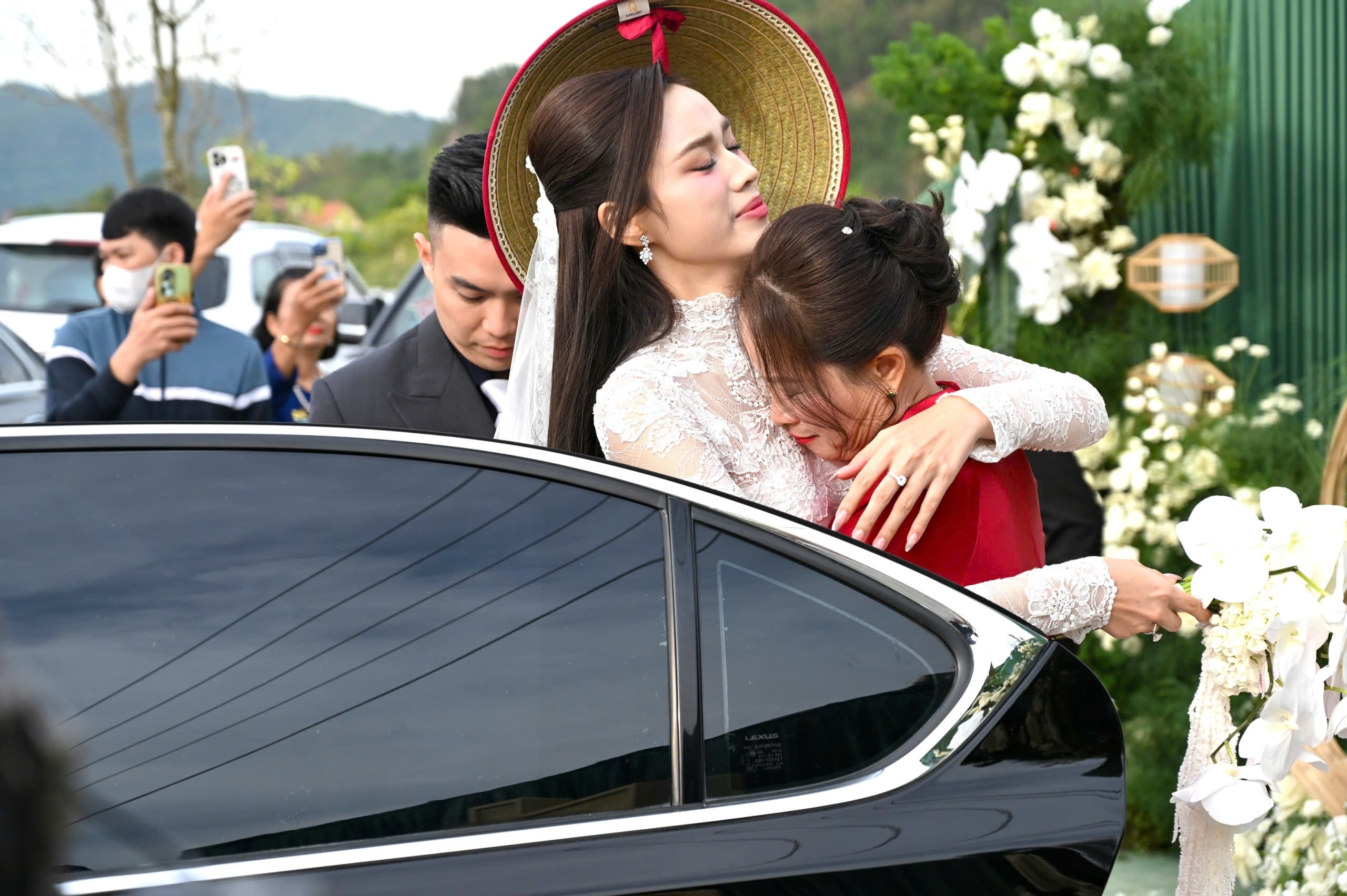 Hoa hau Do Thi Ha anh 6