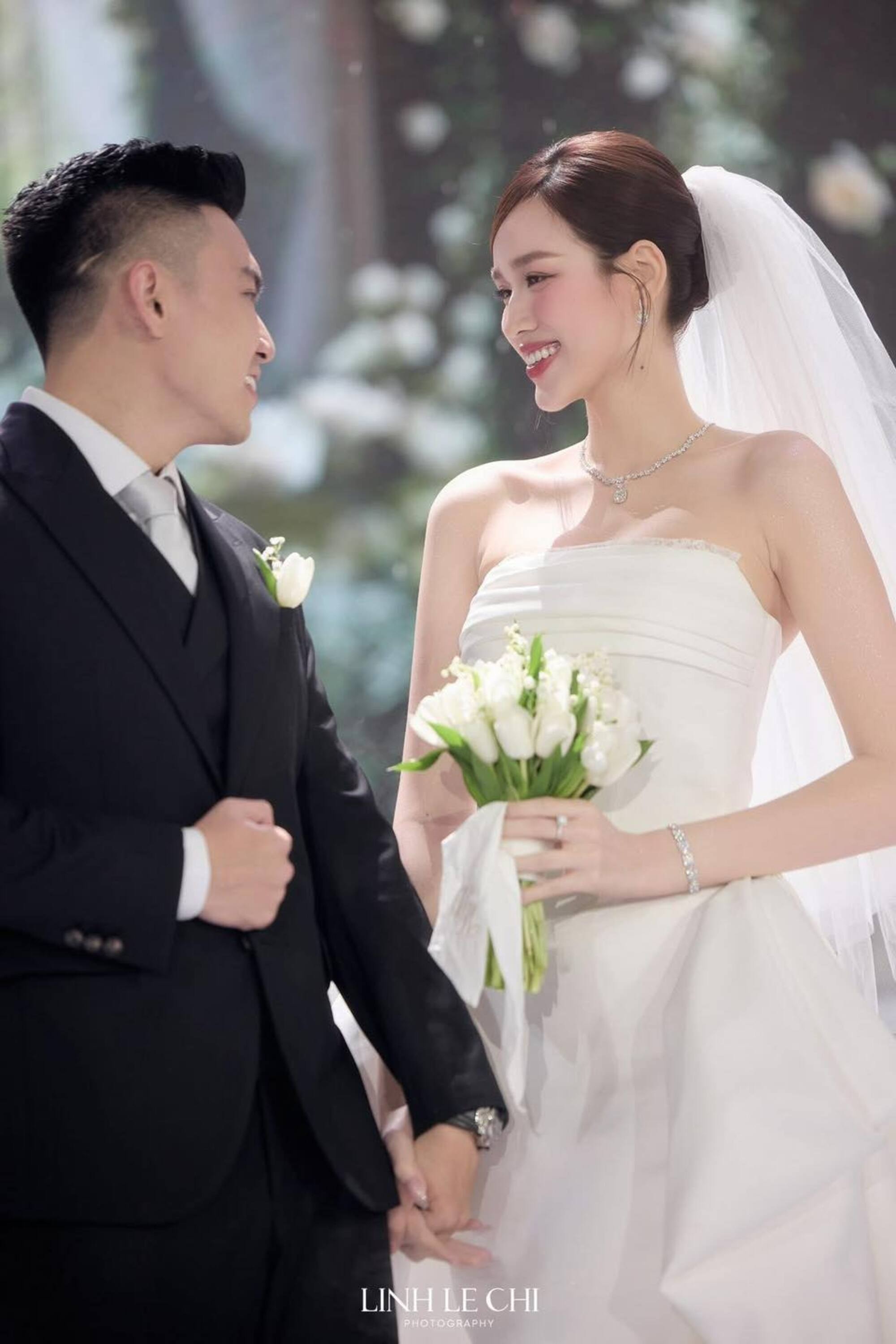 Hoa hậu Đỗ Thị Hà và doanh nhân Nguyễn Viết Vương.