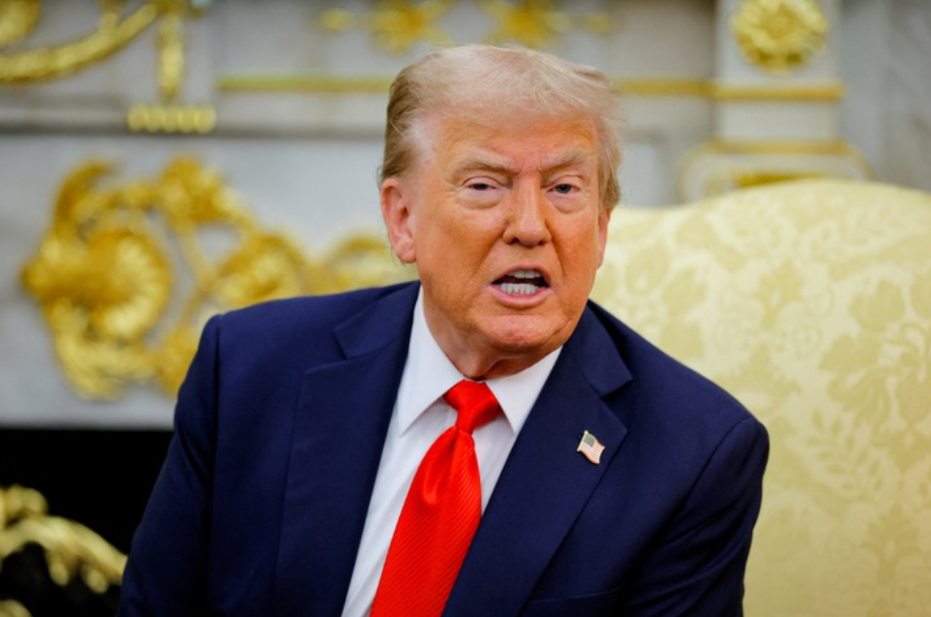Ngày 20/10, Tổng thống Mỹ Donald Trump đe dọa áp thuế nhập khẩu lên tới 155% đối với hàng hóa Trung Quốc. (Ảnh: Reuters)