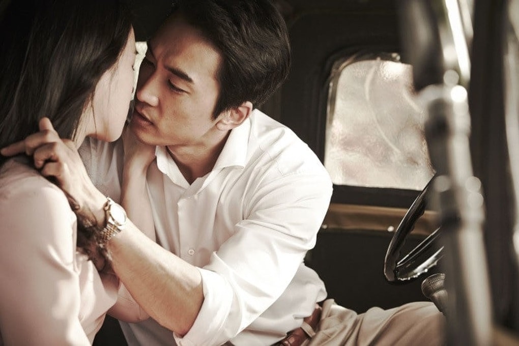 10h đêm đón vợ tan ca, tôi cay đắng nhìn cô ấy “trú mưa” trong nhà nghỉ - 1 10h đêm đón vợ tan ca, tôi cay đắng nhìn cô ấy “trú mưa” trong nhà nghỉ - 1