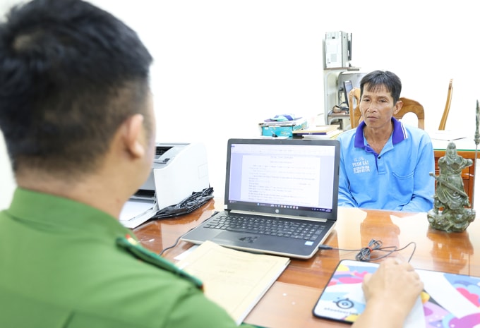Phan Văn Liêm tại cơ quan điều tra. Ảnh: Tiến Tầm