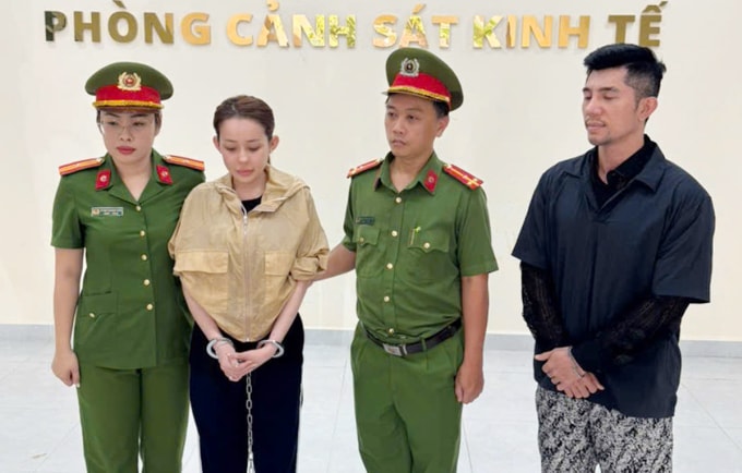 Lương Bằng Quang (bìa phải). Ảnh:Công an cung cấp