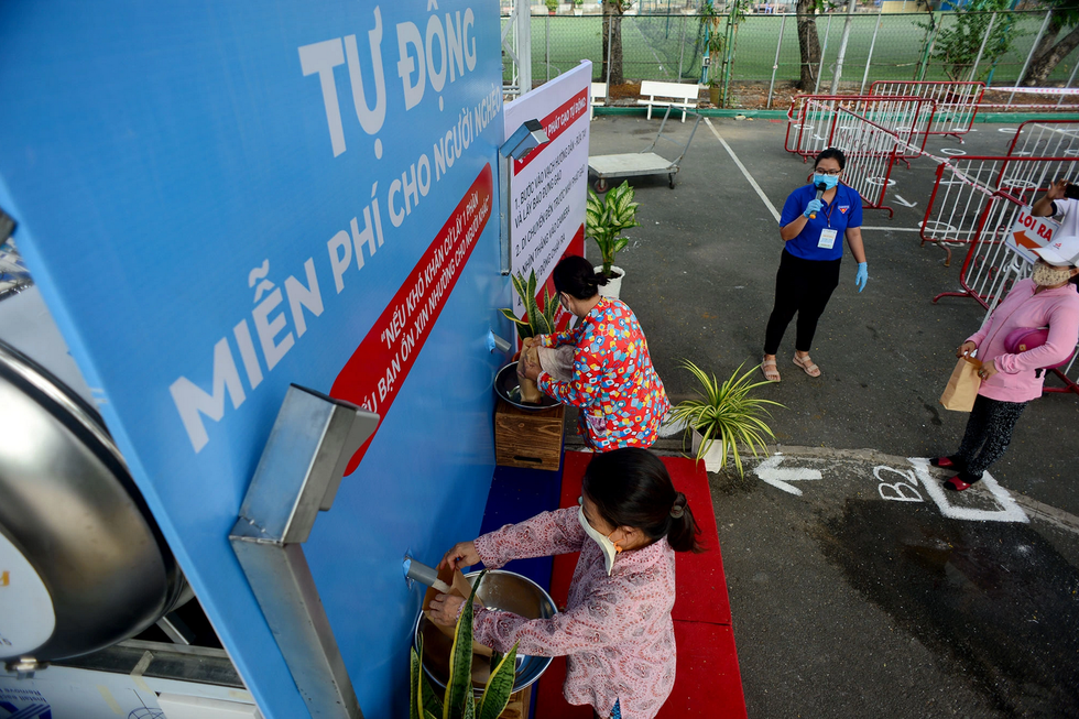 TPHCM thi đua xây dựng công sở hiện đại, công chức chuyên nghiệp - 9 TPHCM thi đua xây dựng công sở hiện đại, công chức chuyên nghiệp - 9