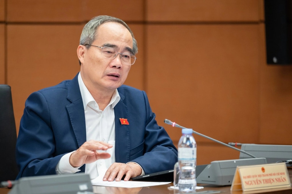 Lương tối thiểu phải đủ nuôi được chính người đi làm và một con - 1 Lương tối thiểu phải đủ nuôi được chính người đi làm và một con - 1