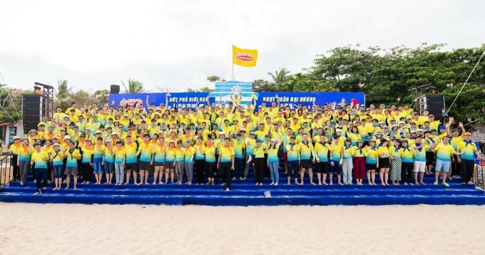 Nhân viên Acecook Việt Nam tham gia chương trình team building của công ty. Ảnh: Acecook Việt Nam