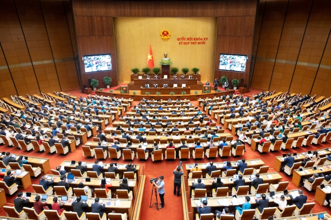 Đại biểu Quốc hội họp tại hội trường Diên Hồng. Ảnh: Hoàng Phong