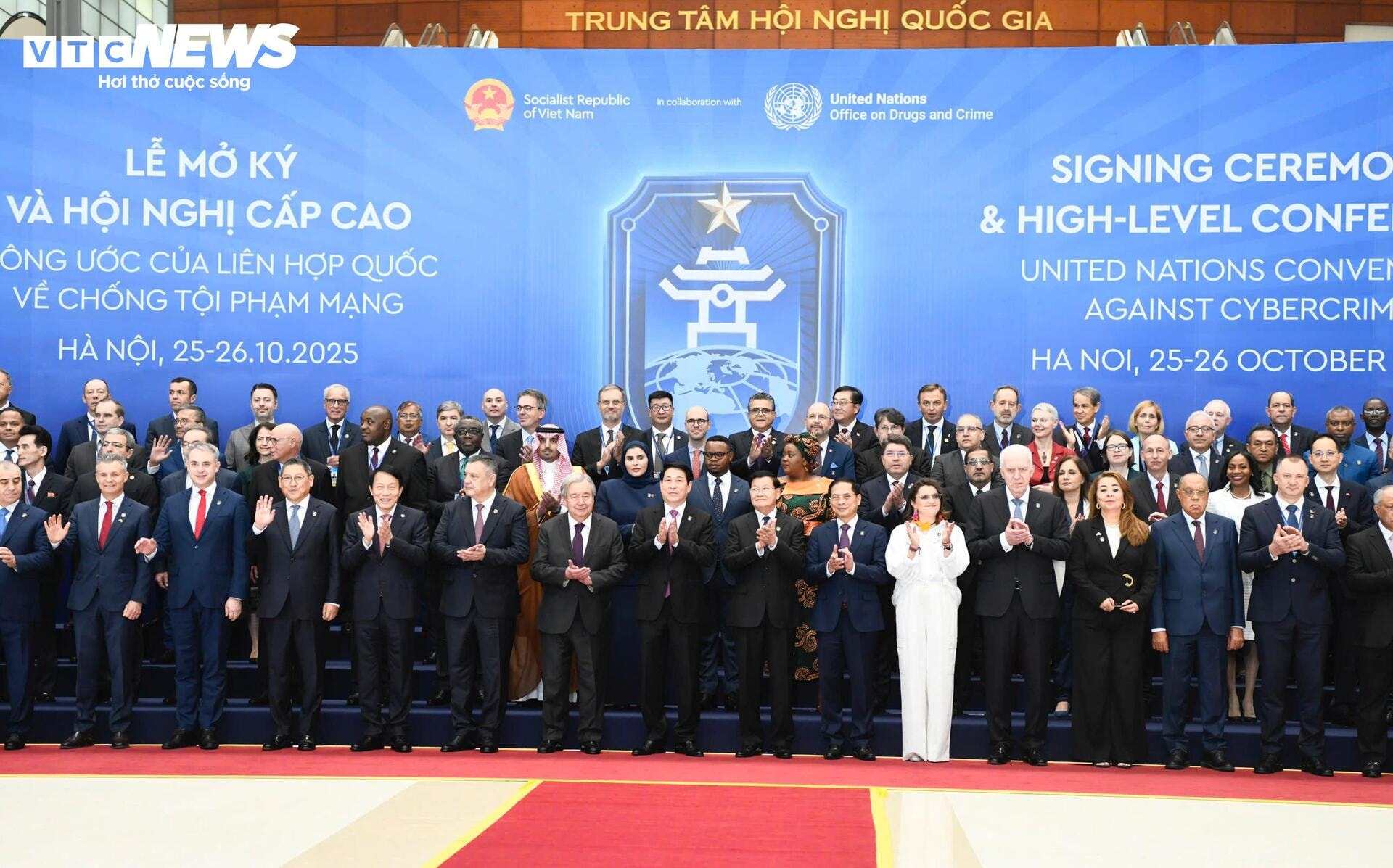 Chủ tịch nước Lương Cường đón lãnh đạo các nước dự Lễ mở ký Công ước Hà Nội - 8