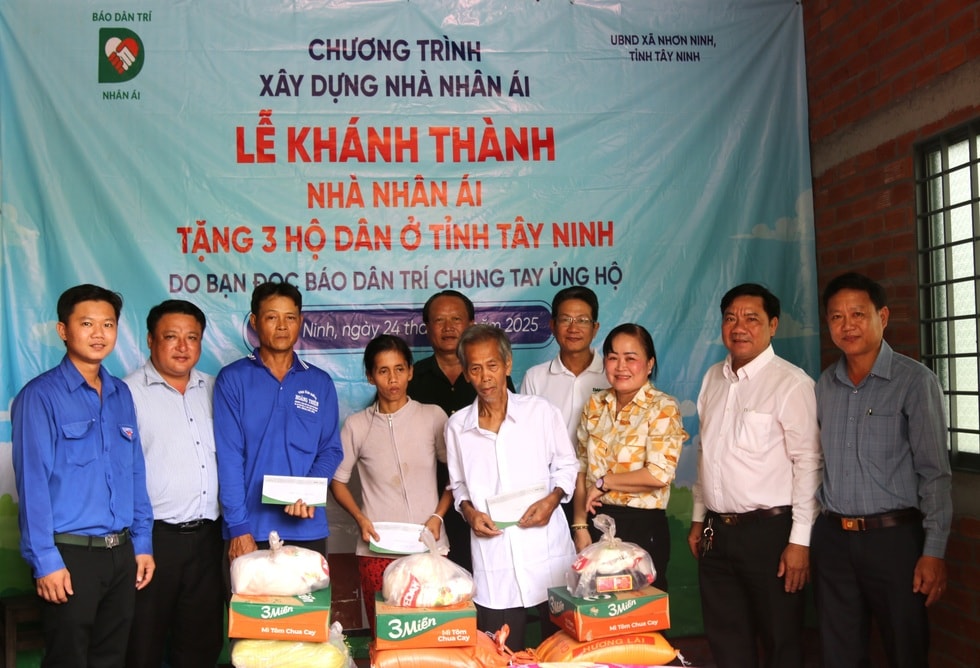 Tặng nhà Nhân ái, trao niềm hy vọng và nguồn động viên tới hộ nghèo - 6 Tặng nhà Nhân ái, trao niềm hy vọng và nguồn động viên tới hộ nghèo - 6