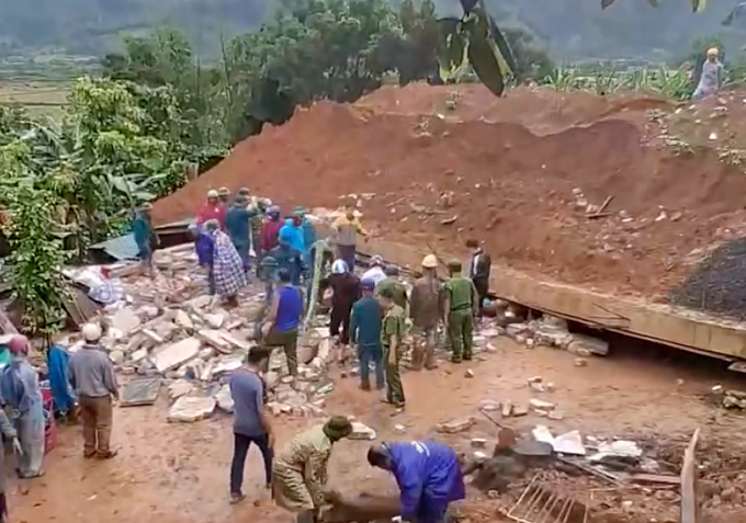 Hiện trường căn nhà bị đổ sập khiến hai cha con tử vong. Ảnh: Ngọc Oanh