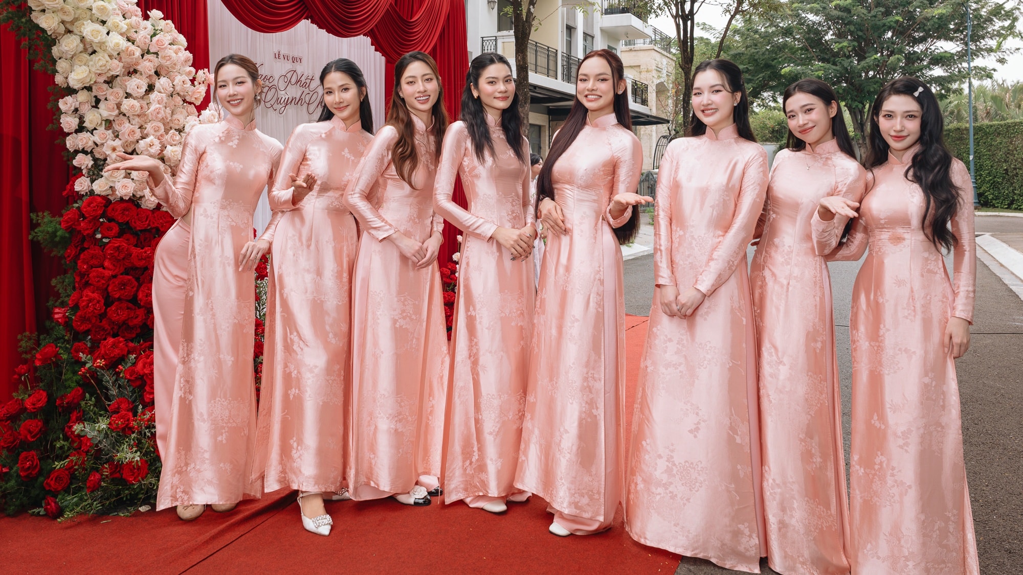 Dàn mỹ nhân làm phù dâu cho Á hậu Quỳnh Châu