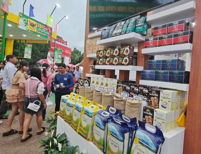 Xuất khẩu nông sản gặp khó khăn với thuế GTGT 5 % ảnh hưởng lợi nhuận - Ảnh 1. Xuất khẩu nông sản gặp khó khăn với thuế GTGT 5 % ảnh hưởng lợi nhuận - Ảnh 1.