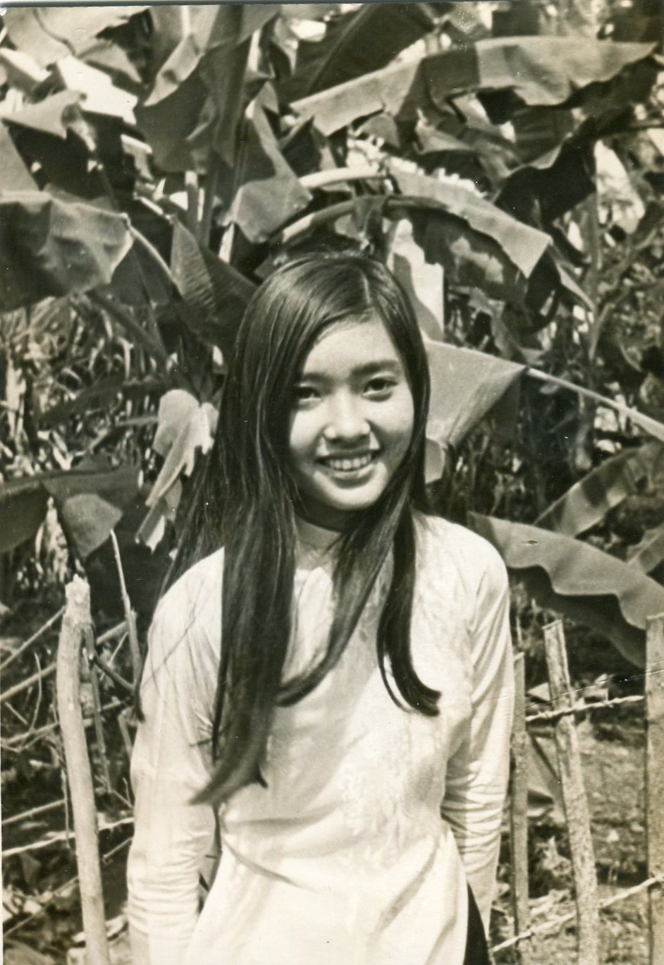 Nữ danh ca Hoạ Mi thời trẻ.