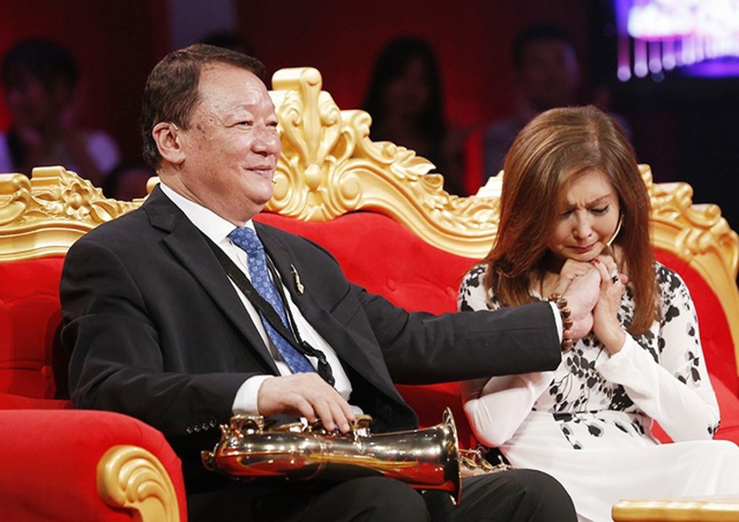 Chồng cũ xuất hiện trong chương trình