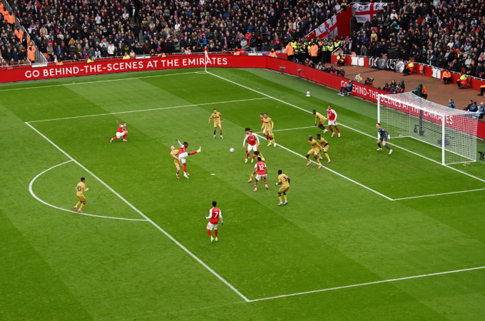 Pha vô-lê ghi bàn duy nhất của Eberechi Eze. Ảnh: Arsenal FC