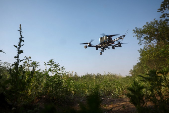 Một UAV hoạt động ở tỉnh Dnipropetrovsk, Ukraine ngày 8/7. Ảnh: Reuters