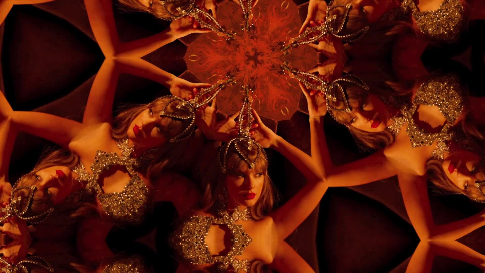 MV visualizer The Life of a Showgirl của Taylor Swift