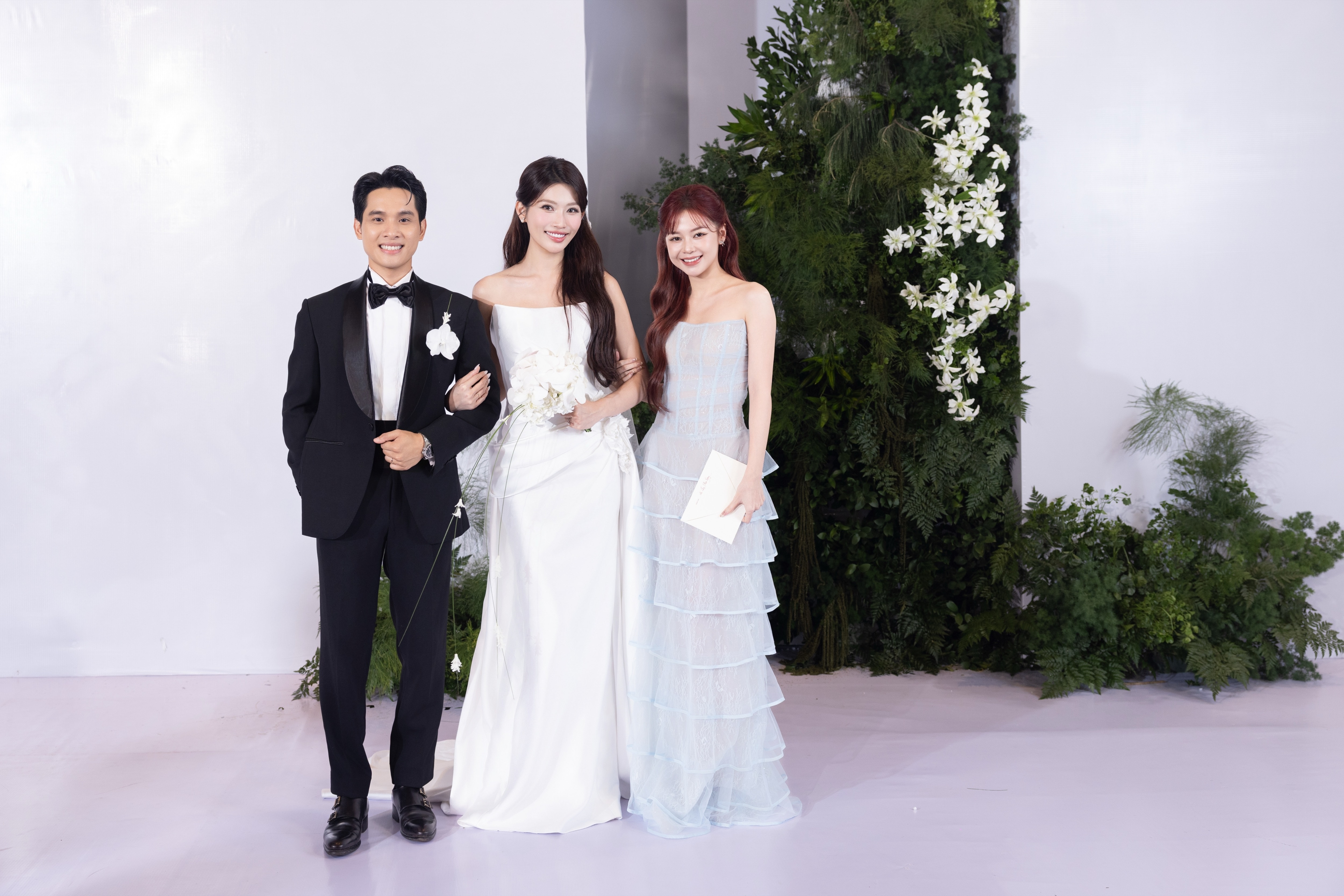 Chế Nguyễn Quỳnh Châu ảnh 8 Che Nguyen Quynh Chau anh 8