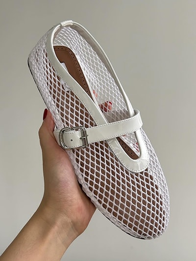 Thử phân biệt giày đắt tiền và bình dân - 2