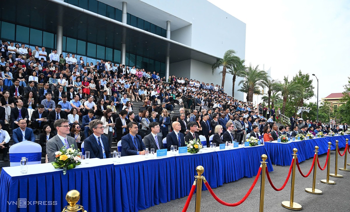 khai-mac-tuan-le-so-1761531809-8874-8143