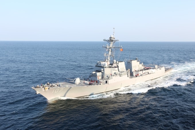 Khu trục hạm USS Gravely hoạt động vào tháng 2. Ảnh: USNAVY
