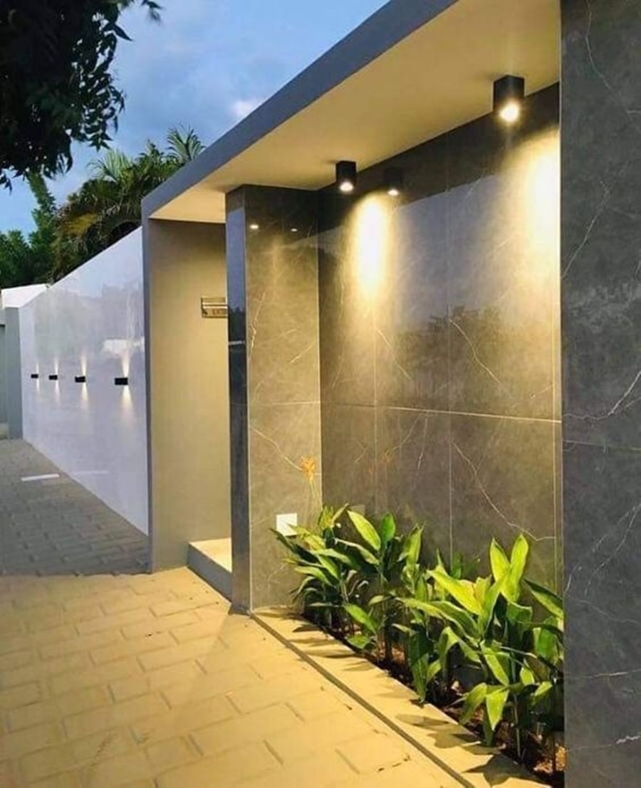 Gạch thẻ ốp ngoài trời. (Ảnh: Vinavic)