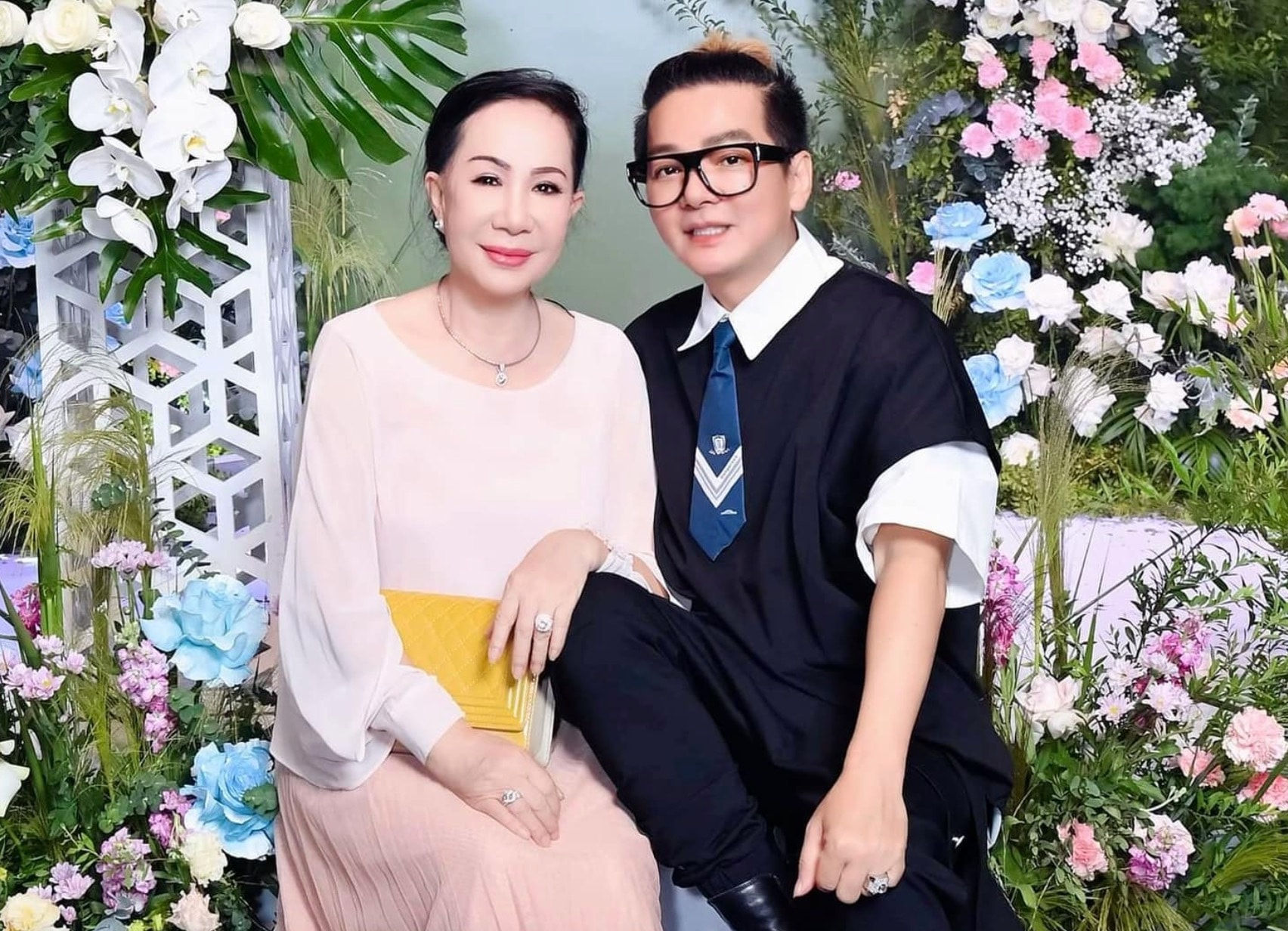 Vũ Hà và vợ bên nhau hơn 30 năm, không có con chung.