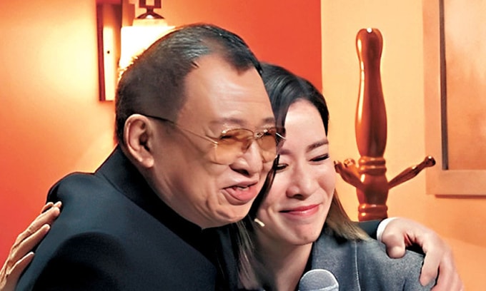 Hứa Thiệu Hùng và Xa Thi Mạn gắn bó trên phim, ngoài đời. Ảnh: HK01