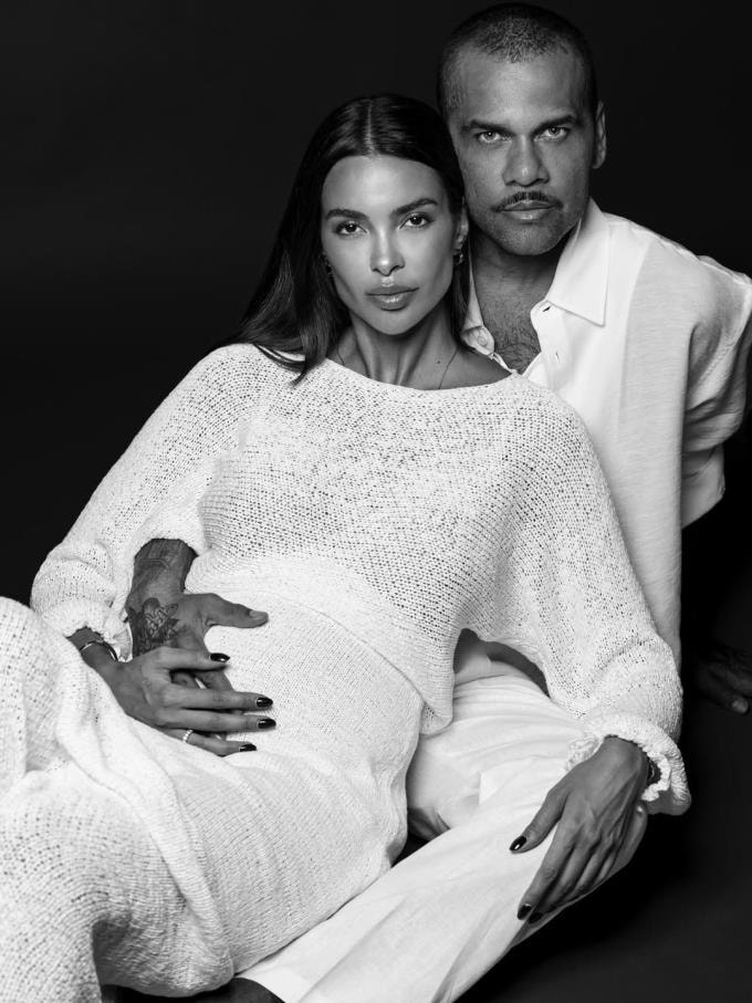 Dani Alves và vợ Joana Sanz. Ảnh: Instagram / Joana Sanz