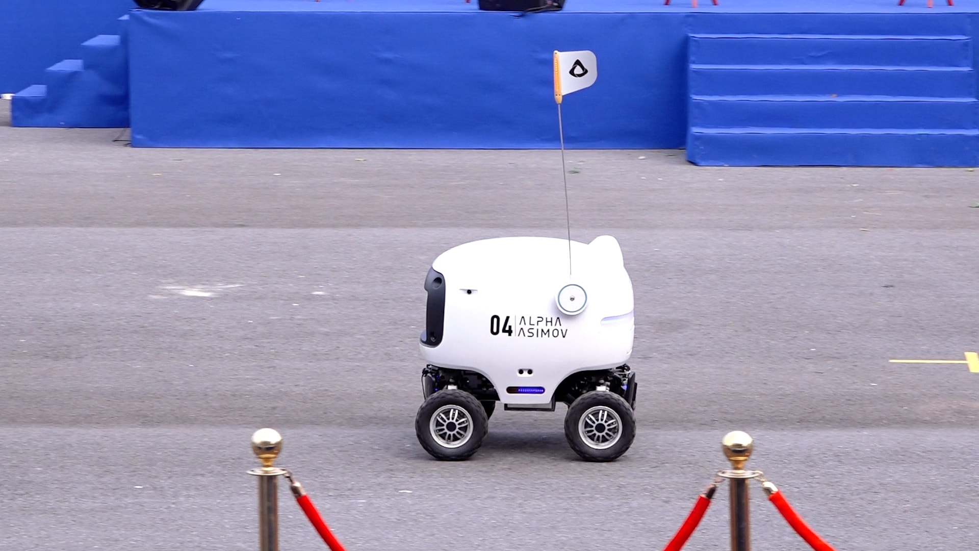 UAV, xe tự hành trình diễn tại Tuần lễ số Việt Nam