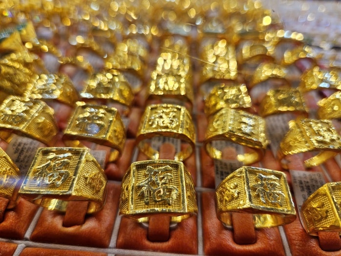 Chiều nay, 28-10, giá vàng miếng SJC rớt thẳng đứng - Ảnh 1.