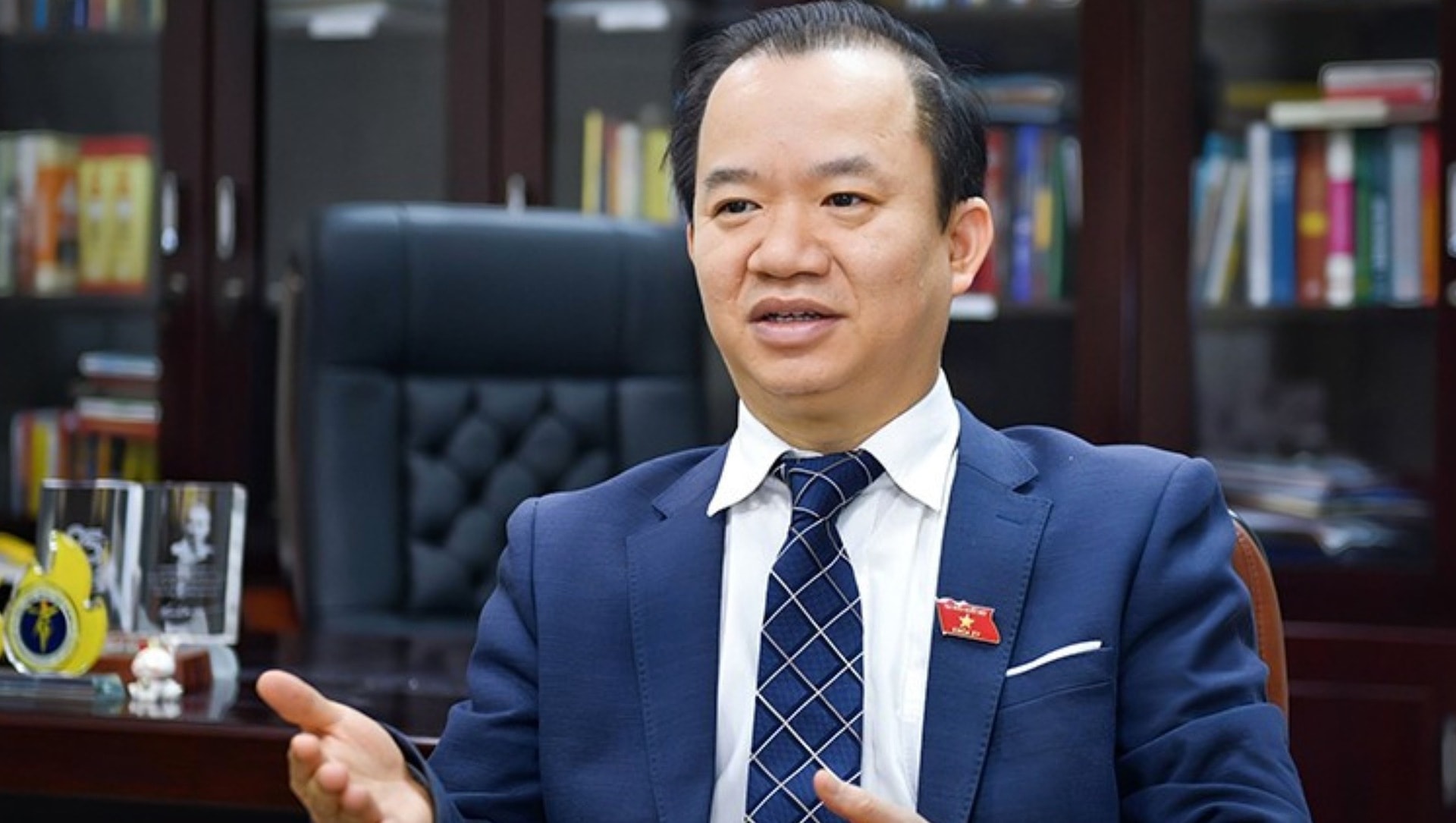 'Đã đến lúc phải mạnh tay thanh lọc môi trường âm nhạc Việt' - 1