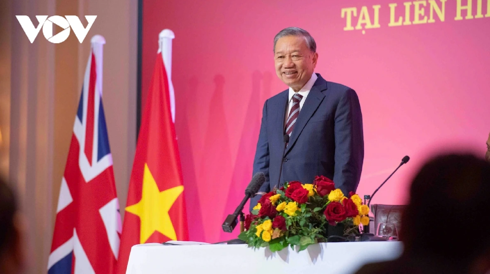 Tổng Bí thư phát biểu tại cuộc gặp mặt.