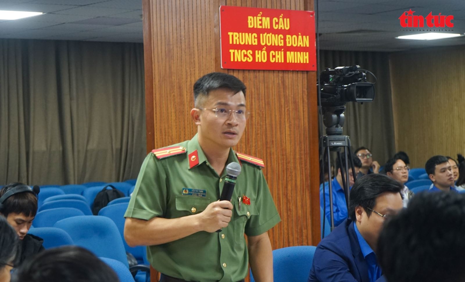 Chú thích ảnh