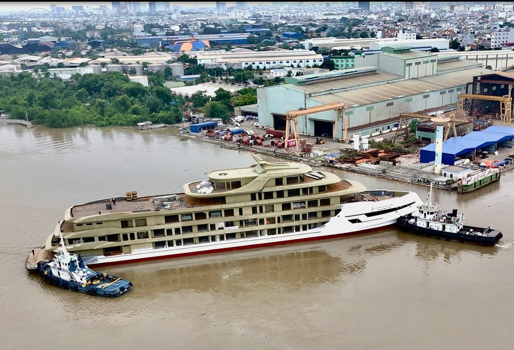 Hạ thủy du thuyền Athena Premium tại Vịnh Hạ Long - 3 Hạ thủy du thuyền Athena Premium tại Vịnh Hạ Long - 3