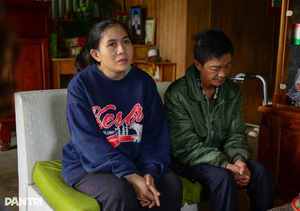 Bạn đọc hỗ trợ người vợ chăm chồng trọng bệnh hơn 110 triệu đồng - 2 Bạn đọc hỗ trợ người vợ chăm chồng trọng bệnh hơn 110 triệu đồng - 2