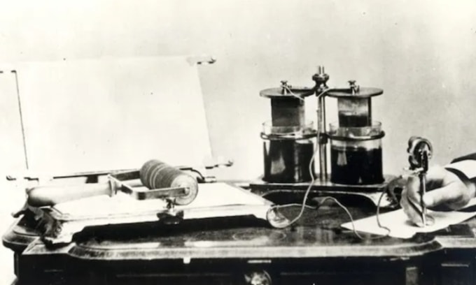 Bút tạo bảng mẫu có nhược điểm là cồng kềnh, ồn ào và khó thay pin. Ảnh: Cục Công viên Quốc gia