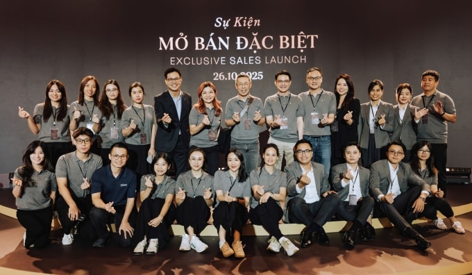 Đội ngũ CLD tại sự kiện ra mắt dự án The Fullton Edition. Ảnh: CapitaLand