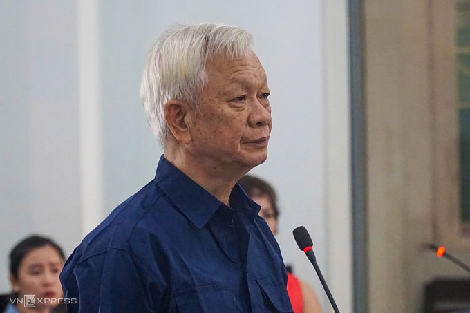 Ông Nguyễn Chiến Thắng, cựu Chủ tịch UBND tỉnh tại phiên xét xử ở vụ án khác vào năm 2024. Ảnh: Bùi Toàn