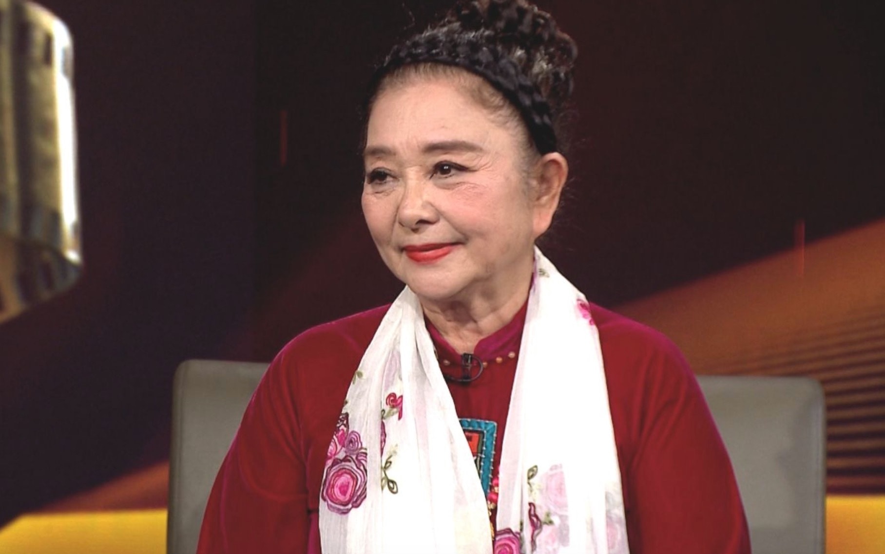 Nữ nghệ sĩ tận hưởng cuộc sống bình yên bên gia đình ở tuổi xế chiều.