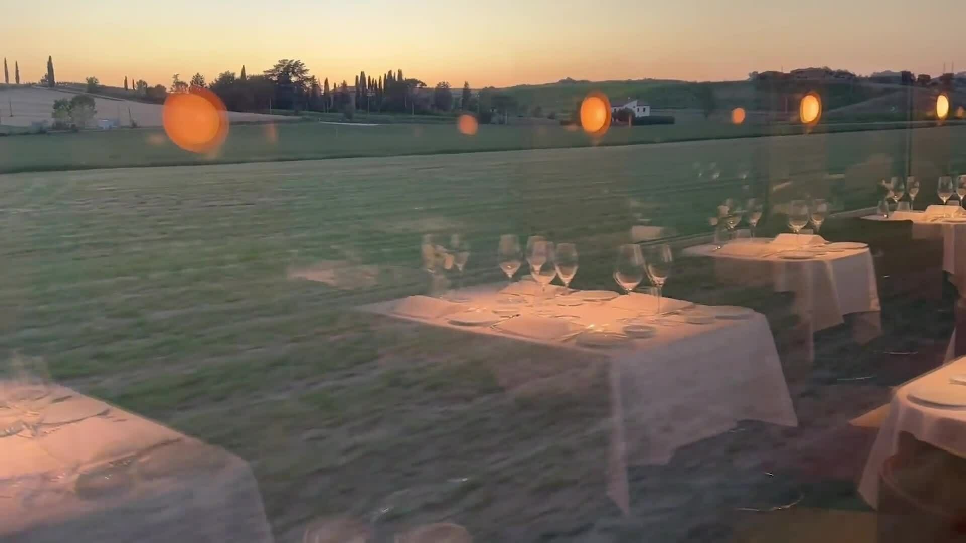 24 giờ trên chuyến tàu xa xỉ của Italy