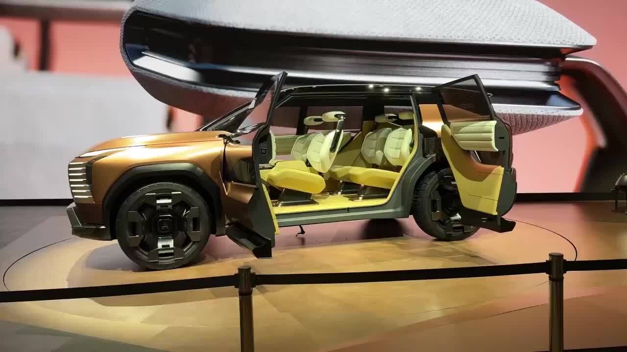 Mitsubishi Elevance concept - tiền thân SUV hybrid đi phượt