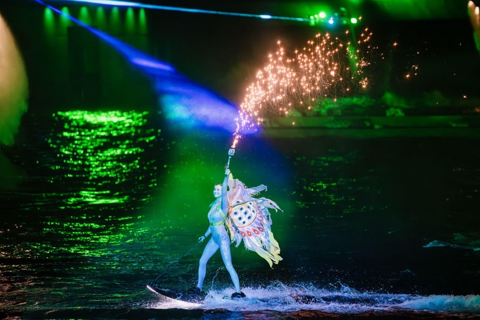 Hé lộ những điểm nhấn độc đáo trong show “Bản giao hưởng đại dương” Phú Quốc - 3 Hé lộ những điểm nhấn độc đáo trong show “Bản giao hưởng đại dương” Phú Quốc - 3