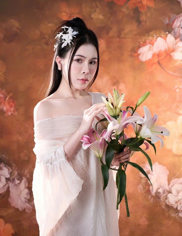 Từ sinh viên ngành chăm sóc sắc đẹp đến cô gái được yêu mến trên mạng: Thúy Ca là ai?- Ảnh 1.