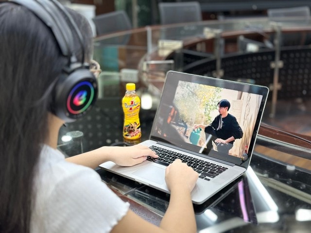 Rapper Đen và Number 1: Màn collab bùng nổ, truyền lửa đam mê cho Gen Z Việt- Ảnh 2.