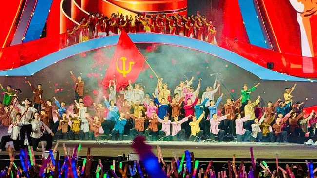 Hạ Long Concert 2025 khởi động mùa du lịch Thu - Đông của Quảng Ninh đầy cảm xúc- Ảnh 2.
