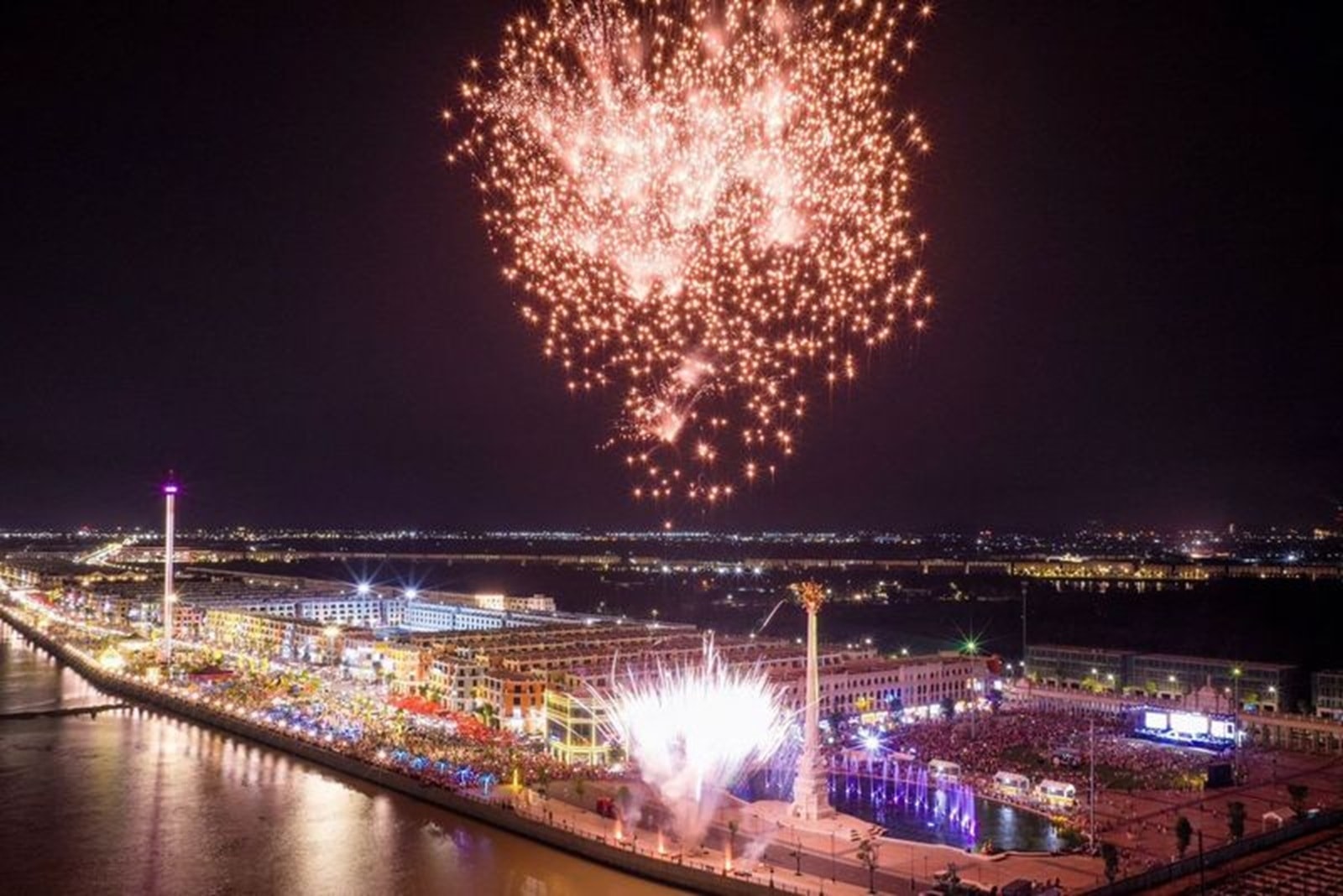 Hạ tầng, tiện ích và sự sôi động sẵn có của Vinhomes Royal Island là bảo chứng vàng cho giá trị của Swing Villas.