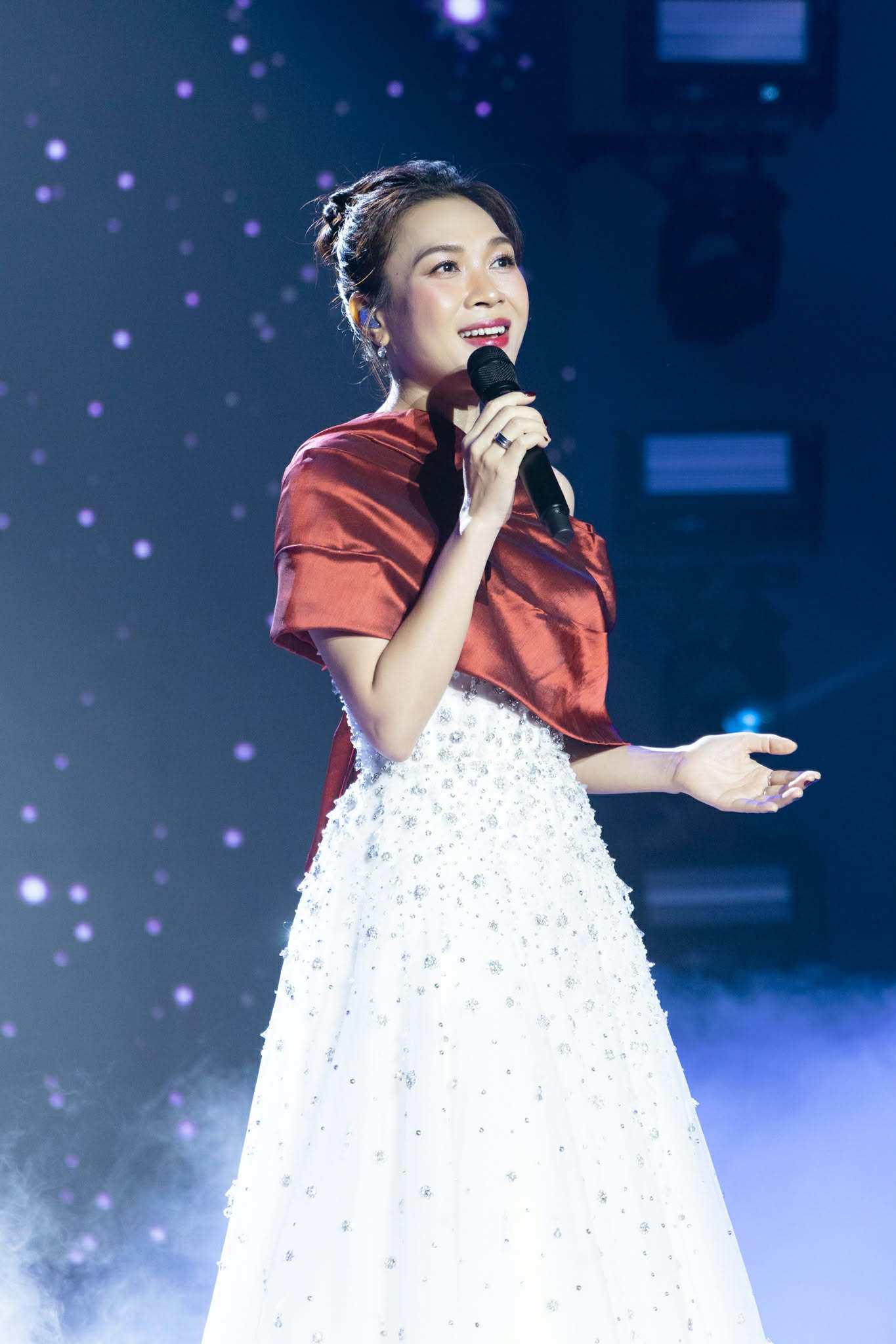 Mỹ Tâm vinh dự nhận giải thưởng 