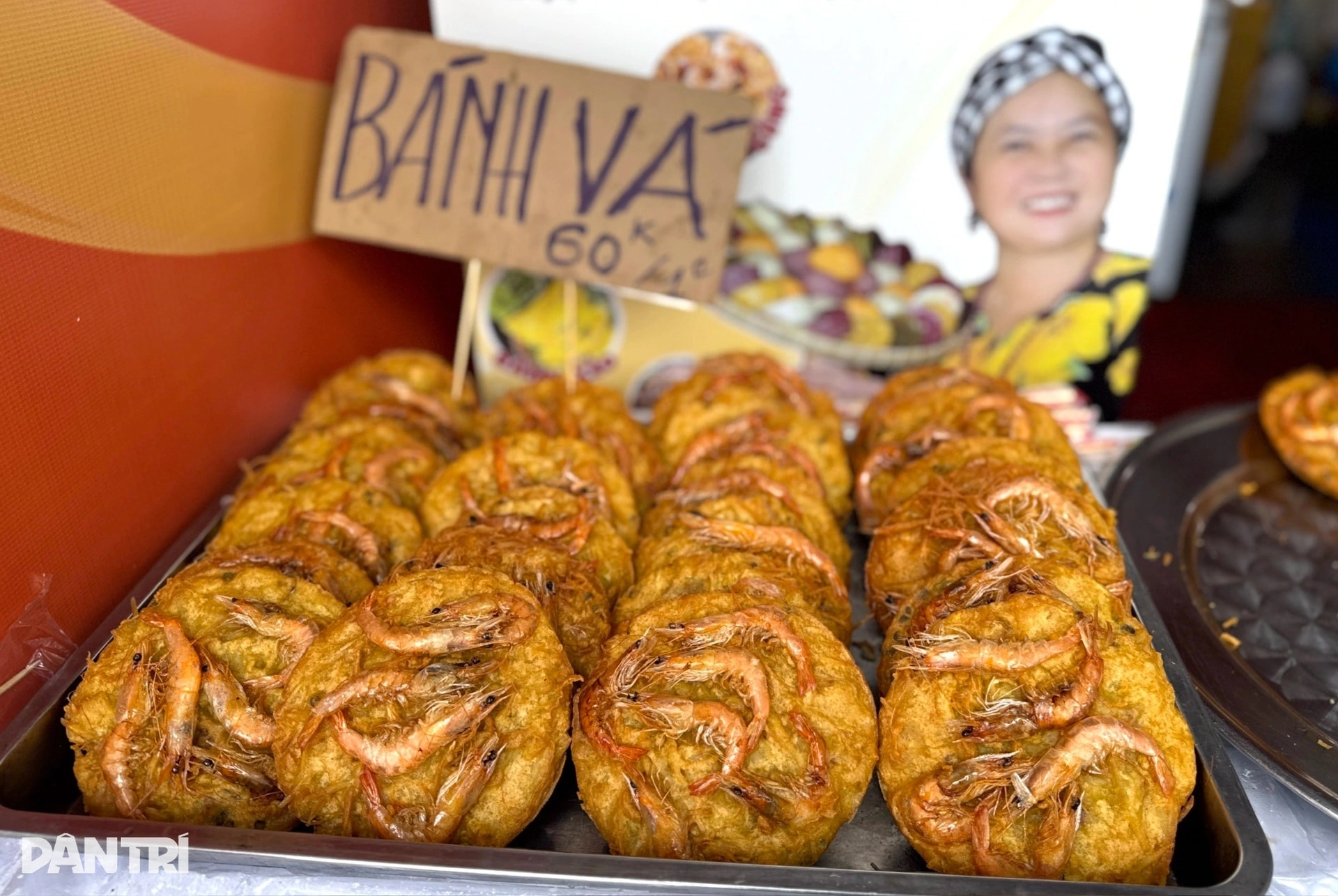 Cầm 200.000 đồng ăn đủ món ngon 3 miền tại Hội chợ Mùa Thu ở Hà Nội - 13 Cầm 200.000 đồng ăn đủ món ngon 3 miền tại Hội chợ Mùa Thu ở Hà Nội - 13