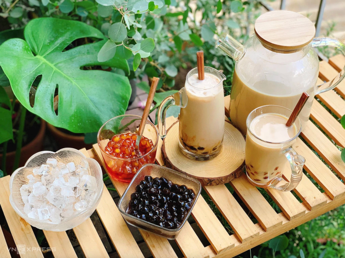 Trà sữa là thức uống được giới trẻ yêu thích. Ảnh: Huệ Chip